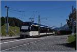 Der CEV MVR GTW ABeh 2/6 7504  VEVEY  verlsst Les Pleiadaes Richtung Vevey.